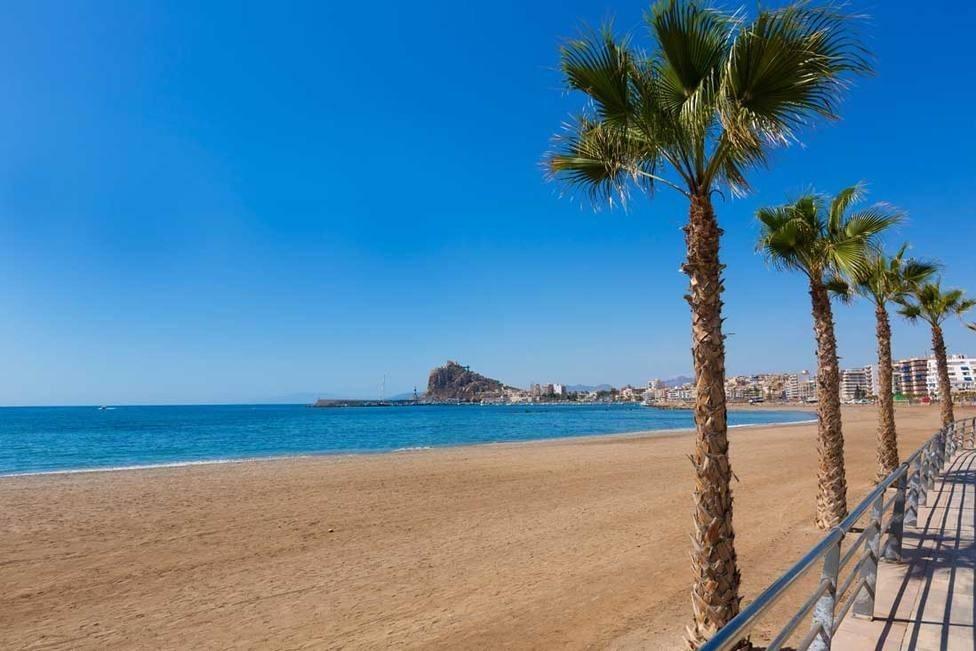Aguilas
