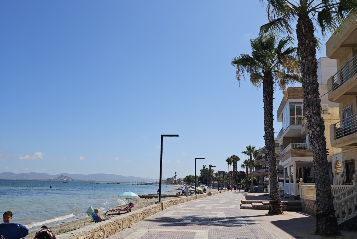A unique opportunity you don't want to miss! Fully furnished apartments just a 3-minute walk from the beach, offering numerous extras.